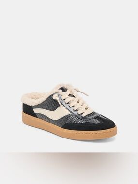 NWT Dolce Vita Women's Notice Slide Plush Sneakers Mules Black White Sz 9